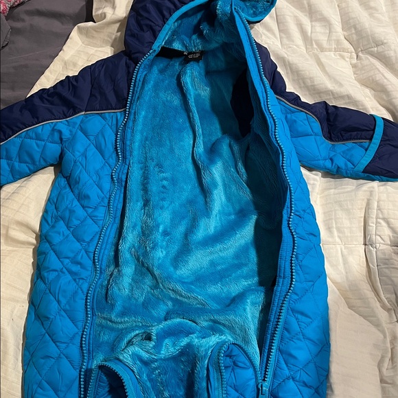 Minus Zero One-Piece Snow Suit (9-12 Months) - Picture 4 of 5